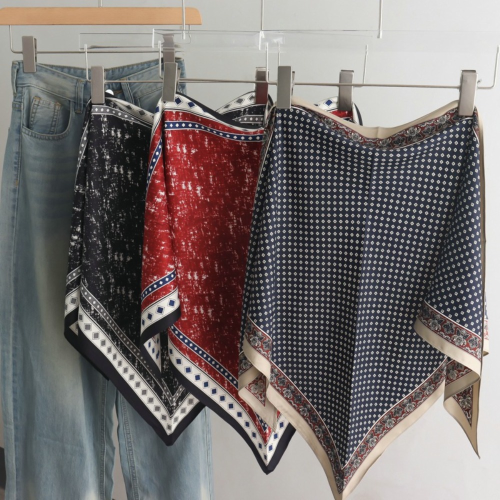Summer Clothing Wraps - Nuova Sciarpa in Raso da Donna